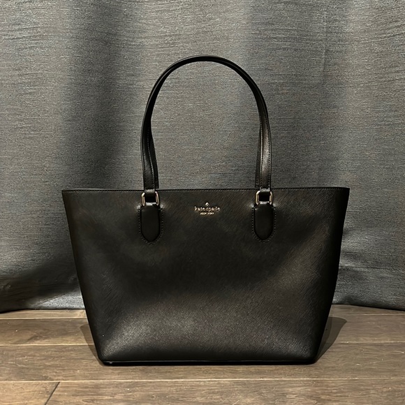 DISCONTINUED KATE SPADE MEDIUM TOTE - Picture 1 of 11